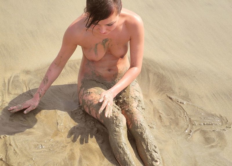 Оксана, 63 года, 0 размер груди