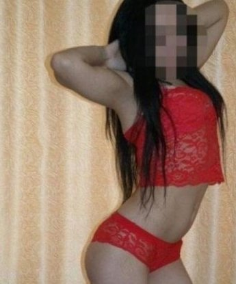 Полина, 18 лет, 2 размер груди